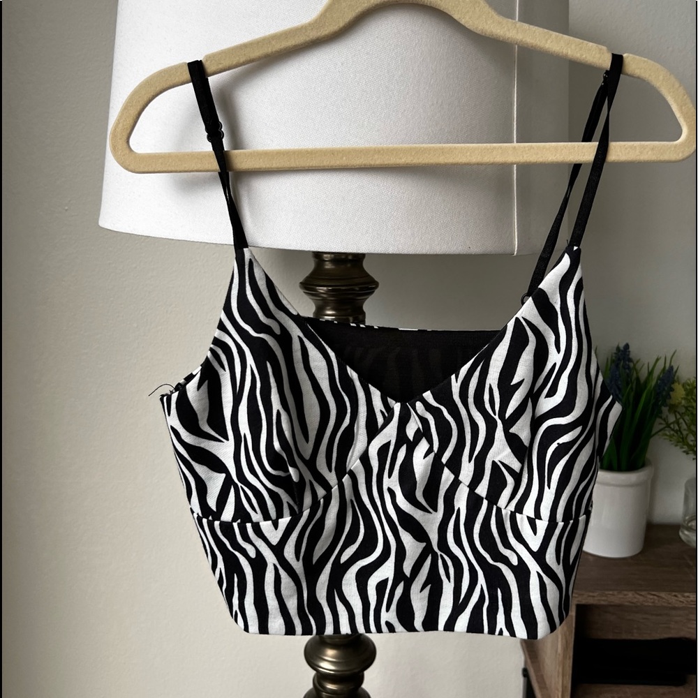 Animal print top size small